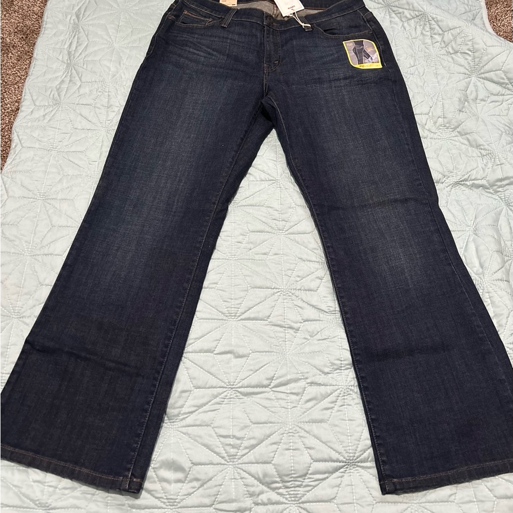 Levi’s 529 curvy bootcut 14s